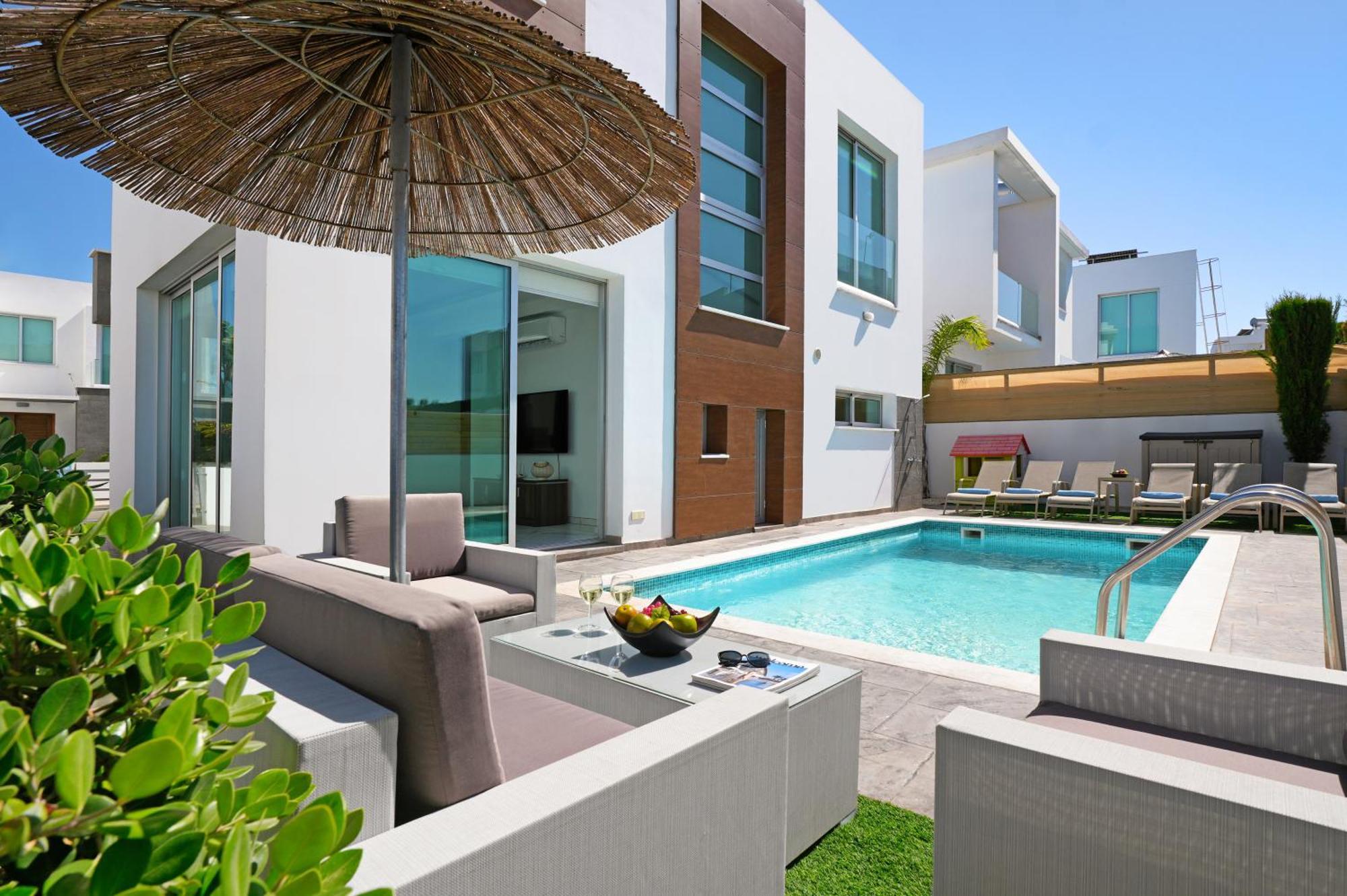 Villa Carmen Protaras Bagian luar foto