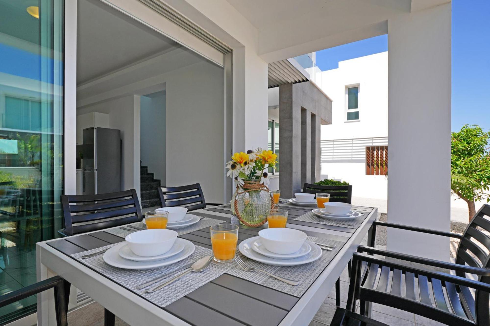 Villa Carmen Protaras Bagian luar foto